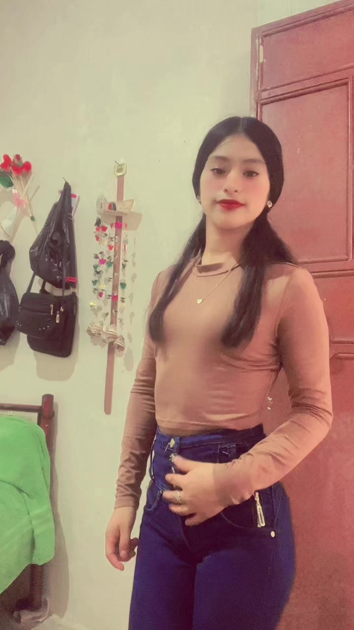 @Florecita🖤🤍🌻🍓