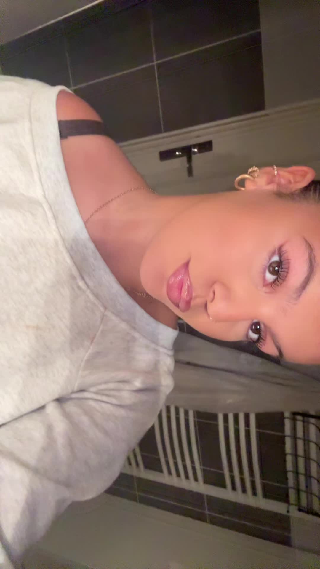 @𝔐𝔢ï