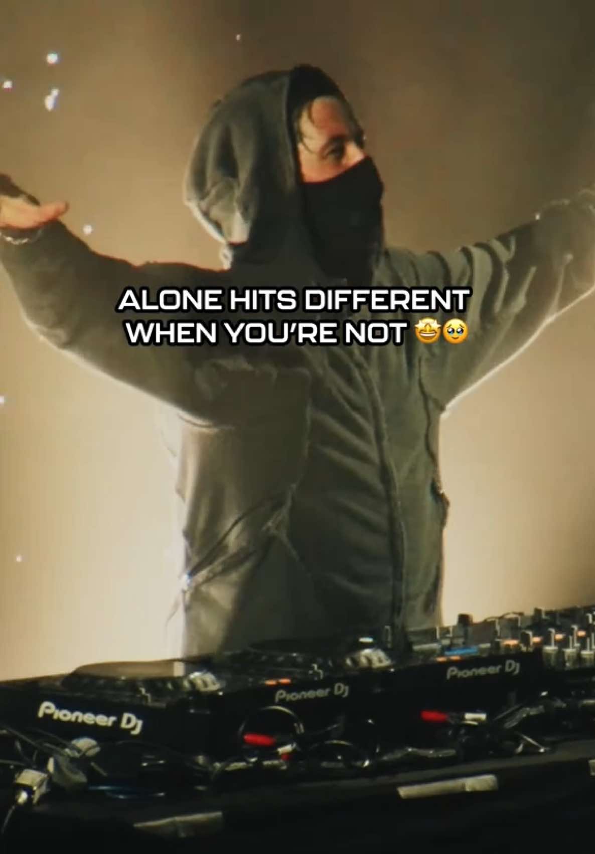 @Alan Walker