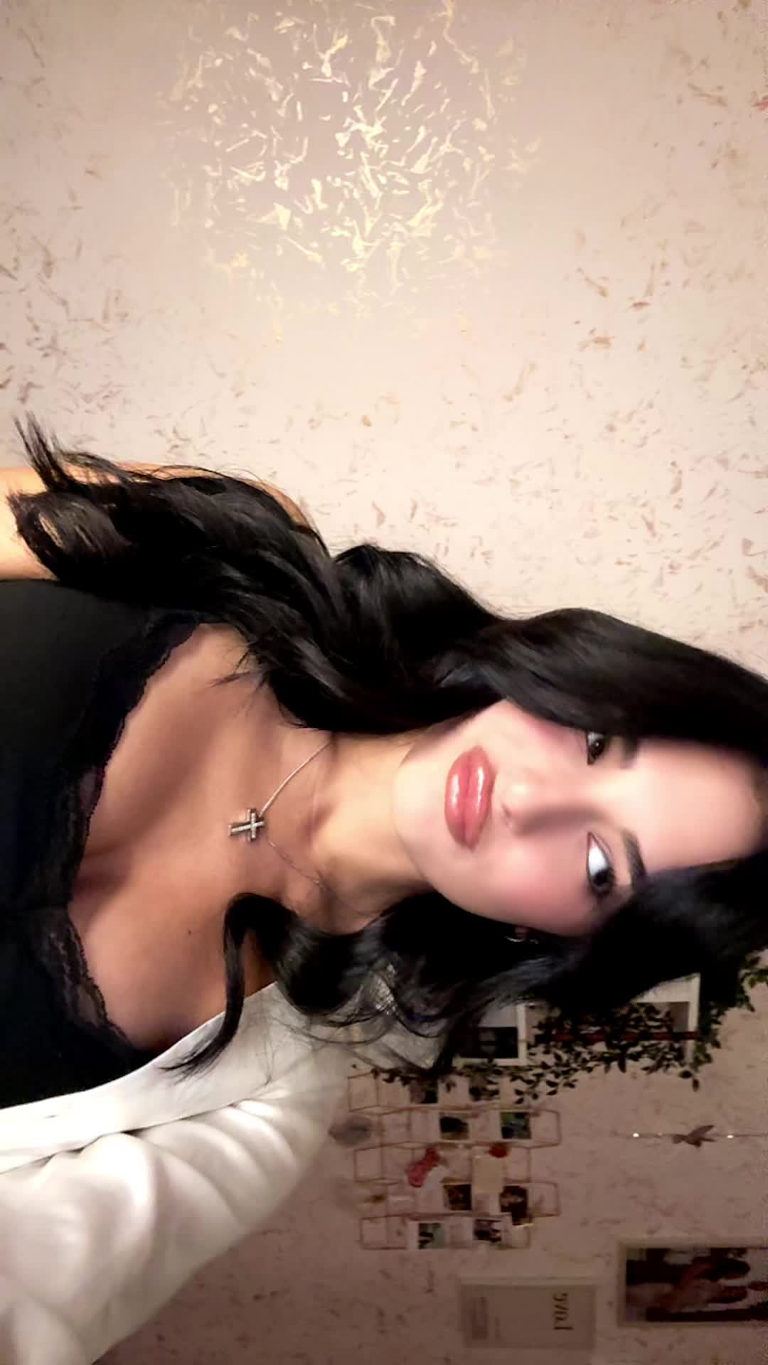 @𝐴𝑛𝑛𝑎 ﾒ𝟶