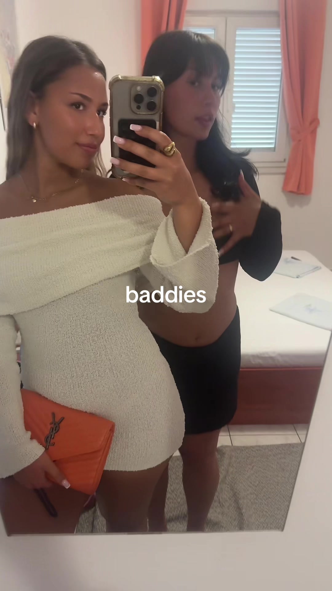 @👀