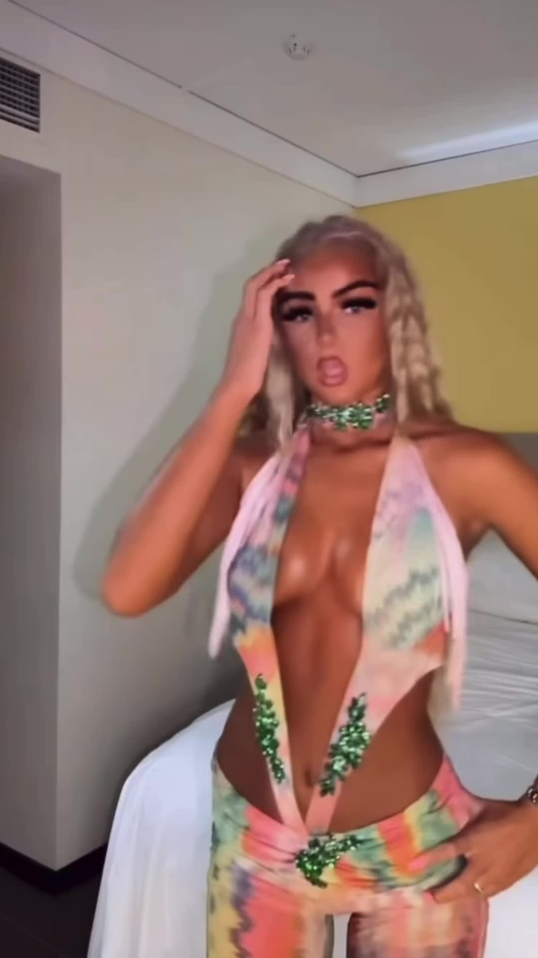 @Reeneerose