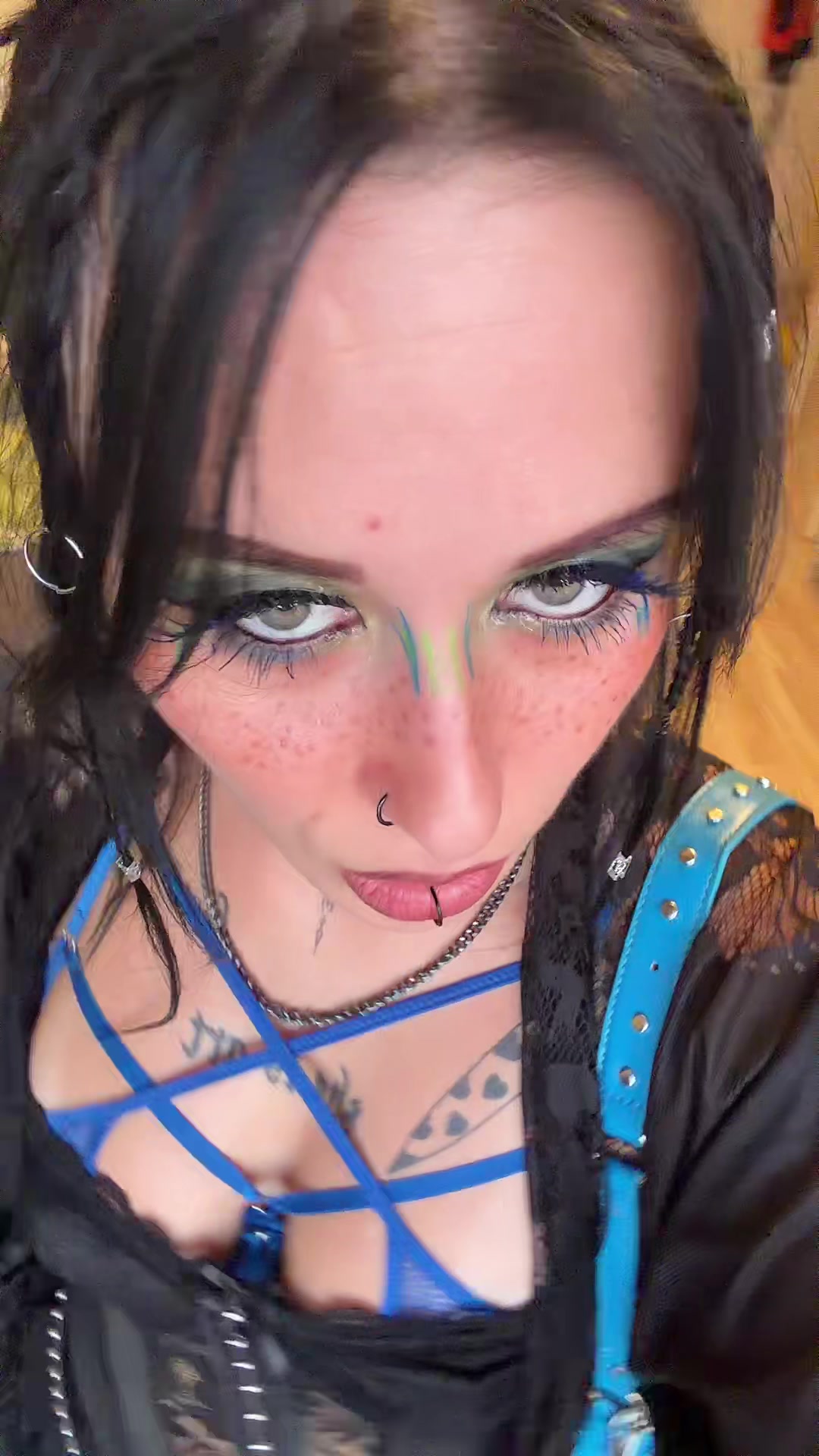 @🥀🕸️🩸she is art🦋⛓️🌱