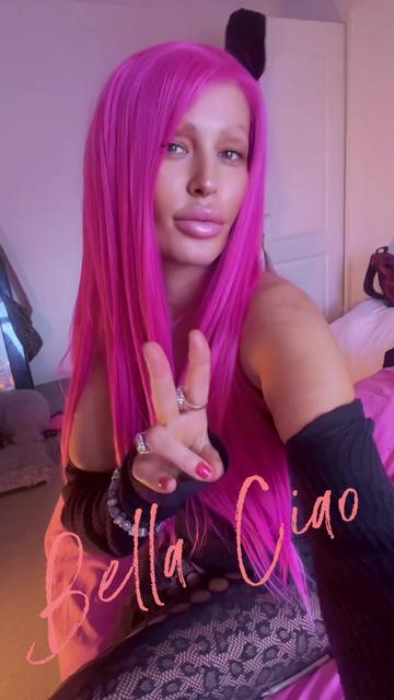 @Candy Bella queen biatchxx