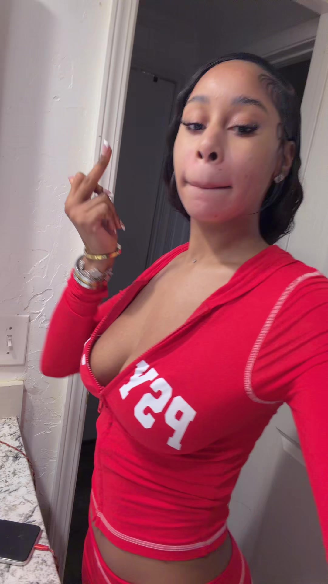 @mmaribabe