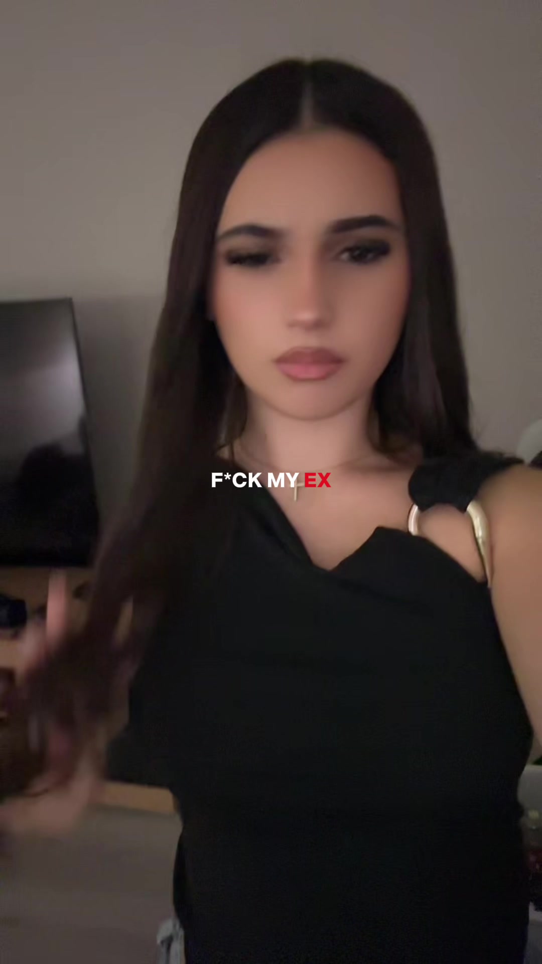 @𝑬