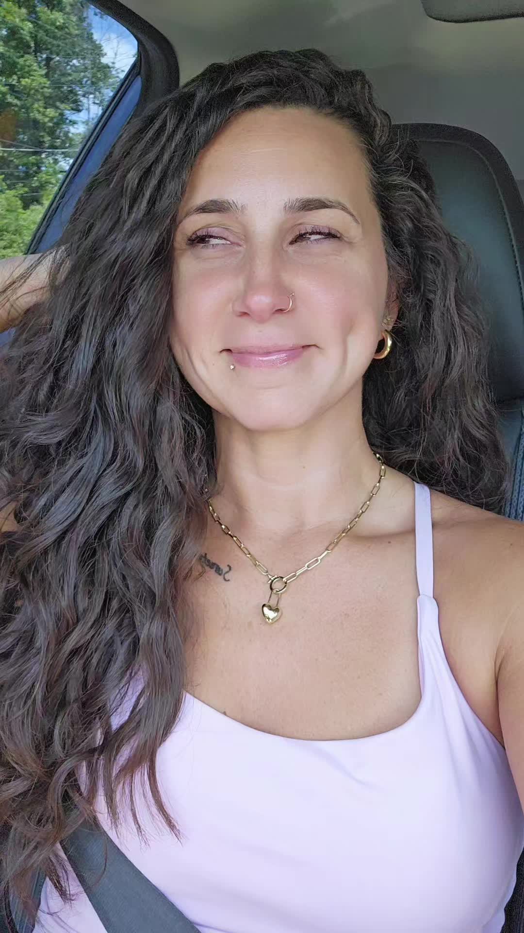 @QuirkyRN85.7®