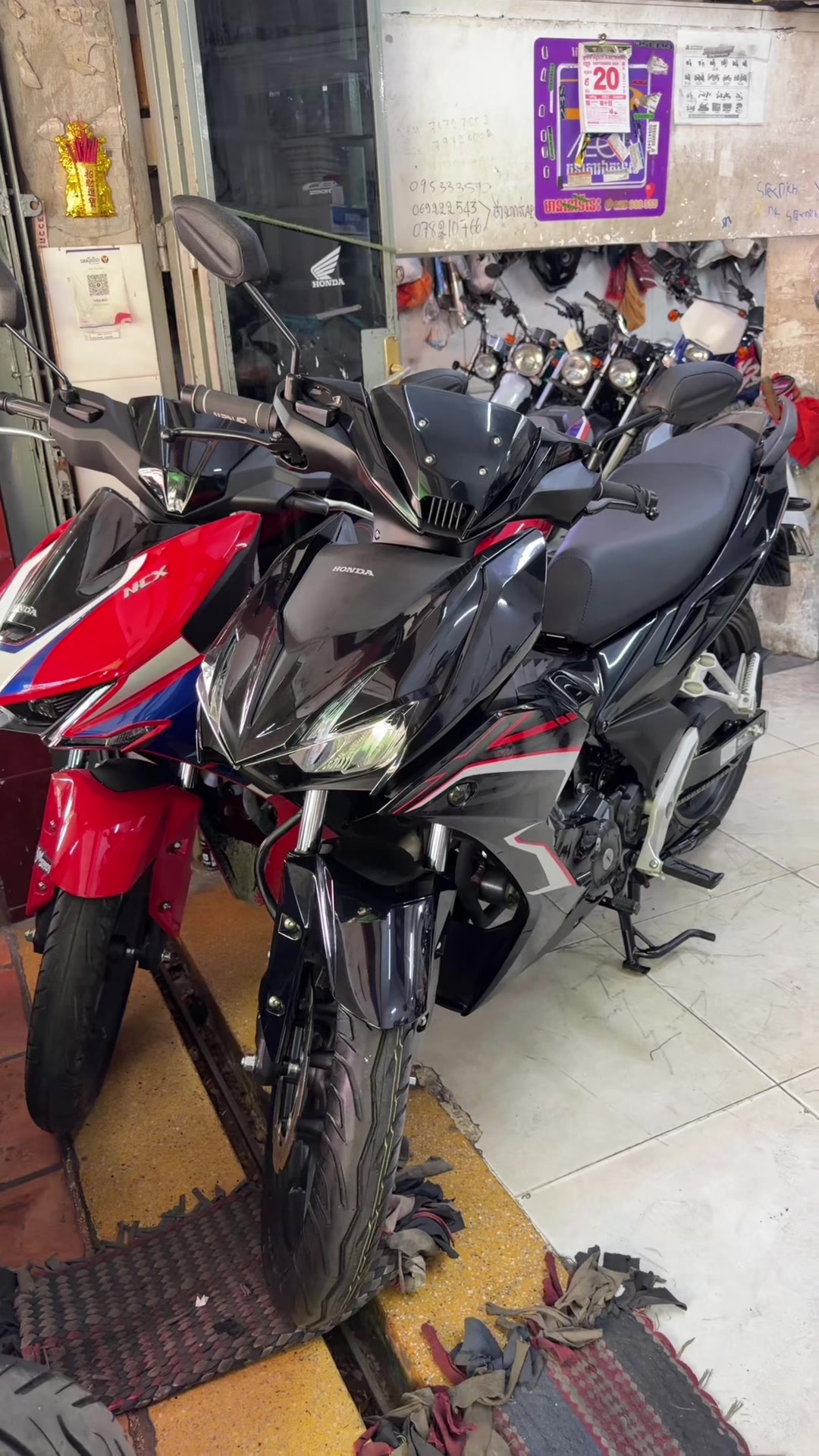 @គង់ រ៉ាវី លក់ម៉ូតូ