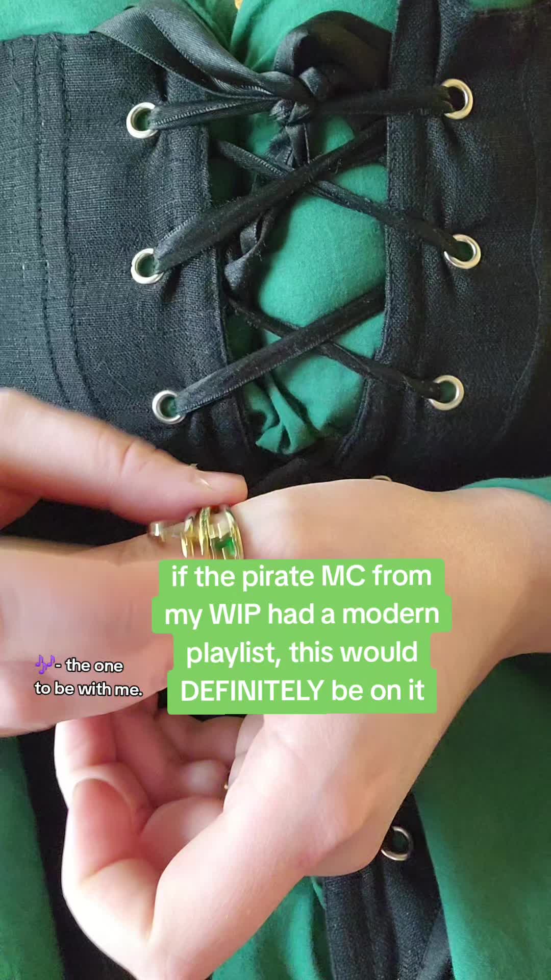 @l.m.cosplaysandwrites 🍉