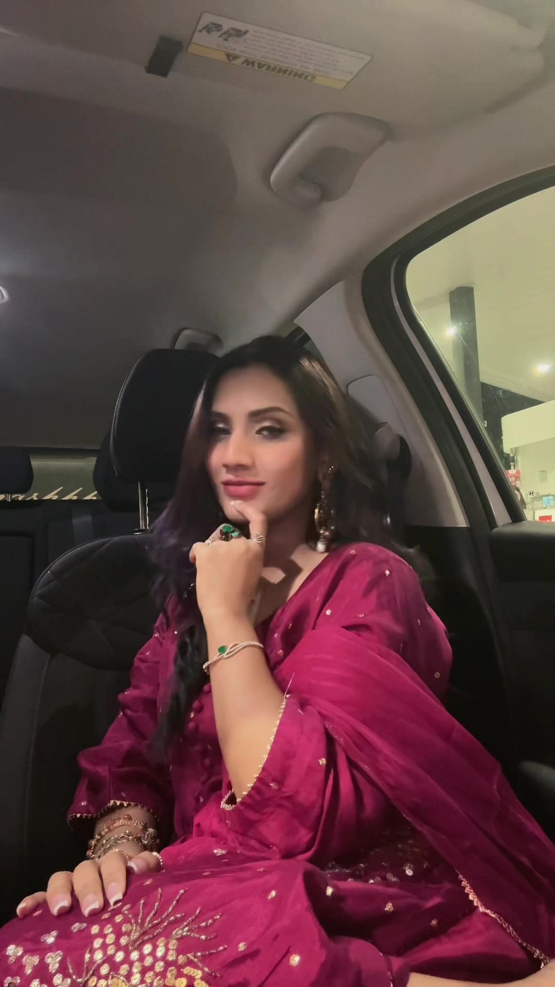 @𝐻𝒾𝓃𝒶𝓈𝒽𝒽𝒽𝒽