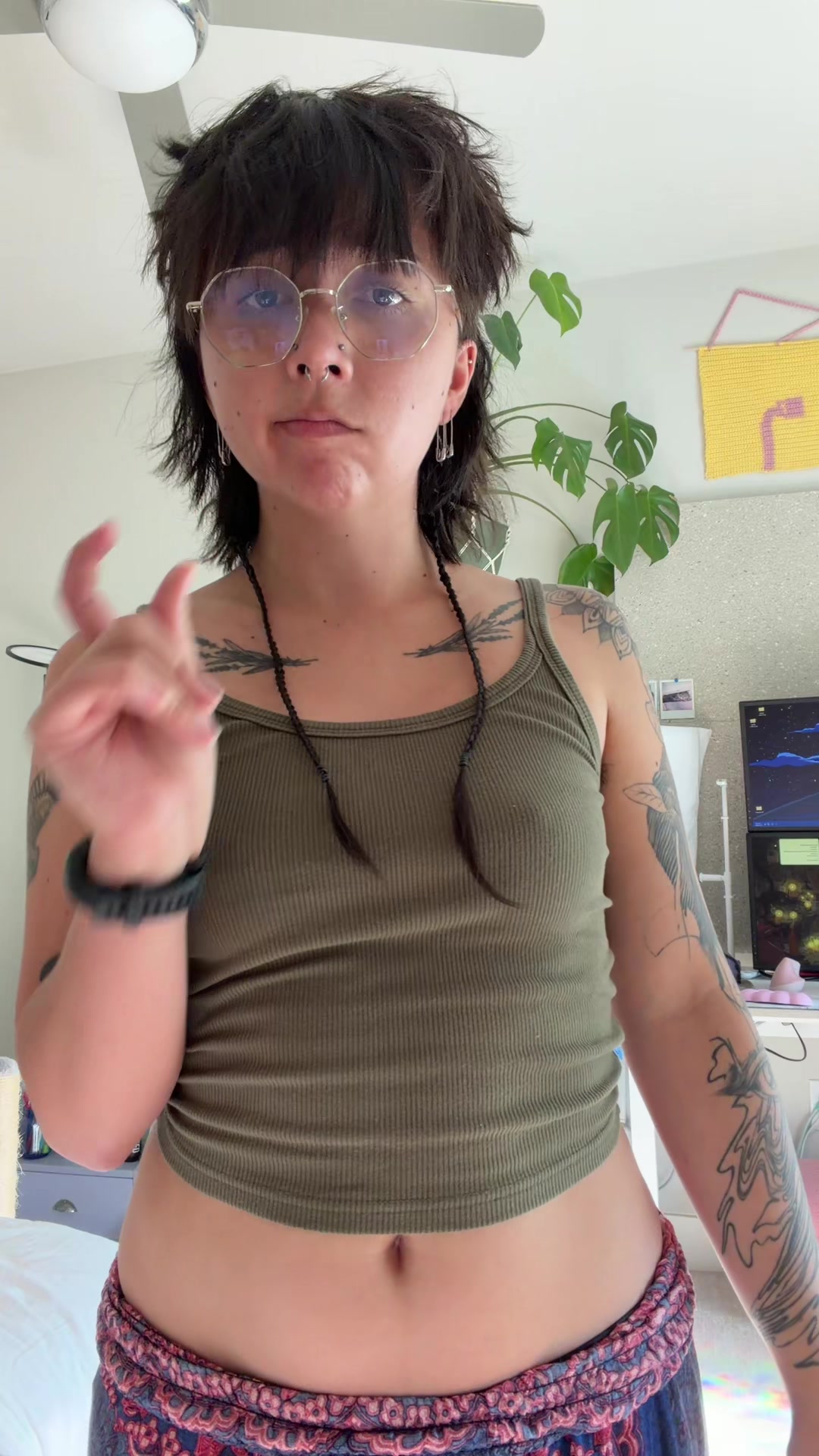 @payaxx🖤