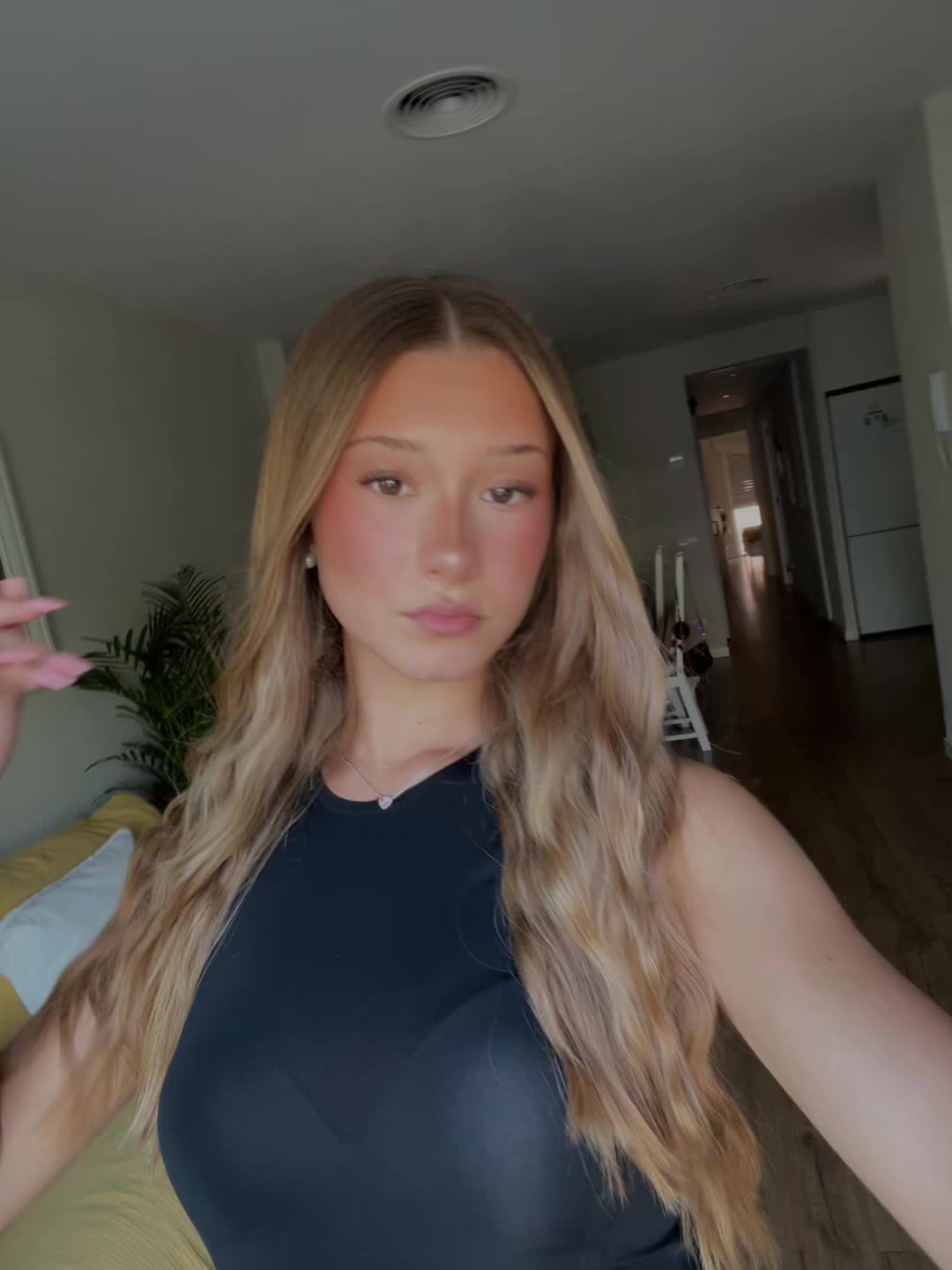 @𝑀𝒶𝓇𝓉𝒾𝓃𝒶🐚