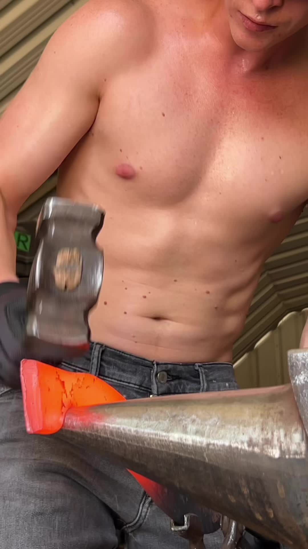 @Ashecravenock
