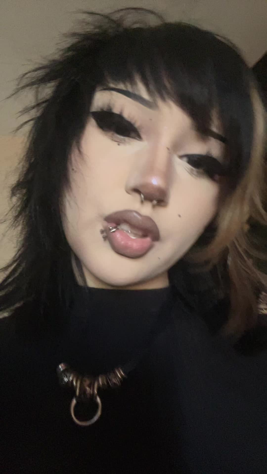 @(ﾒ﹏ﾒ)