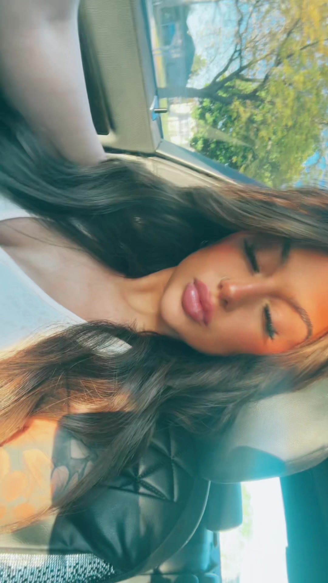 @Lo💜🍒