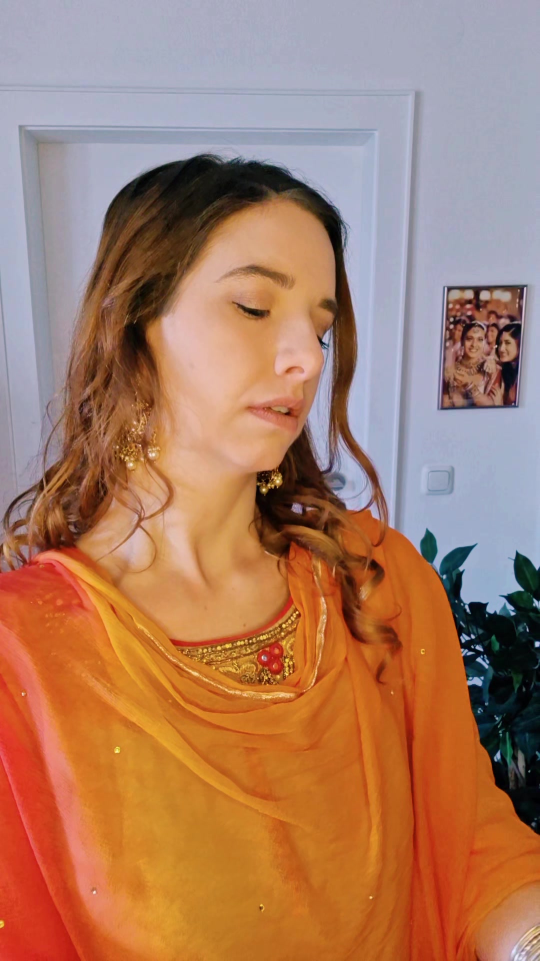 @Corinna Khan✨