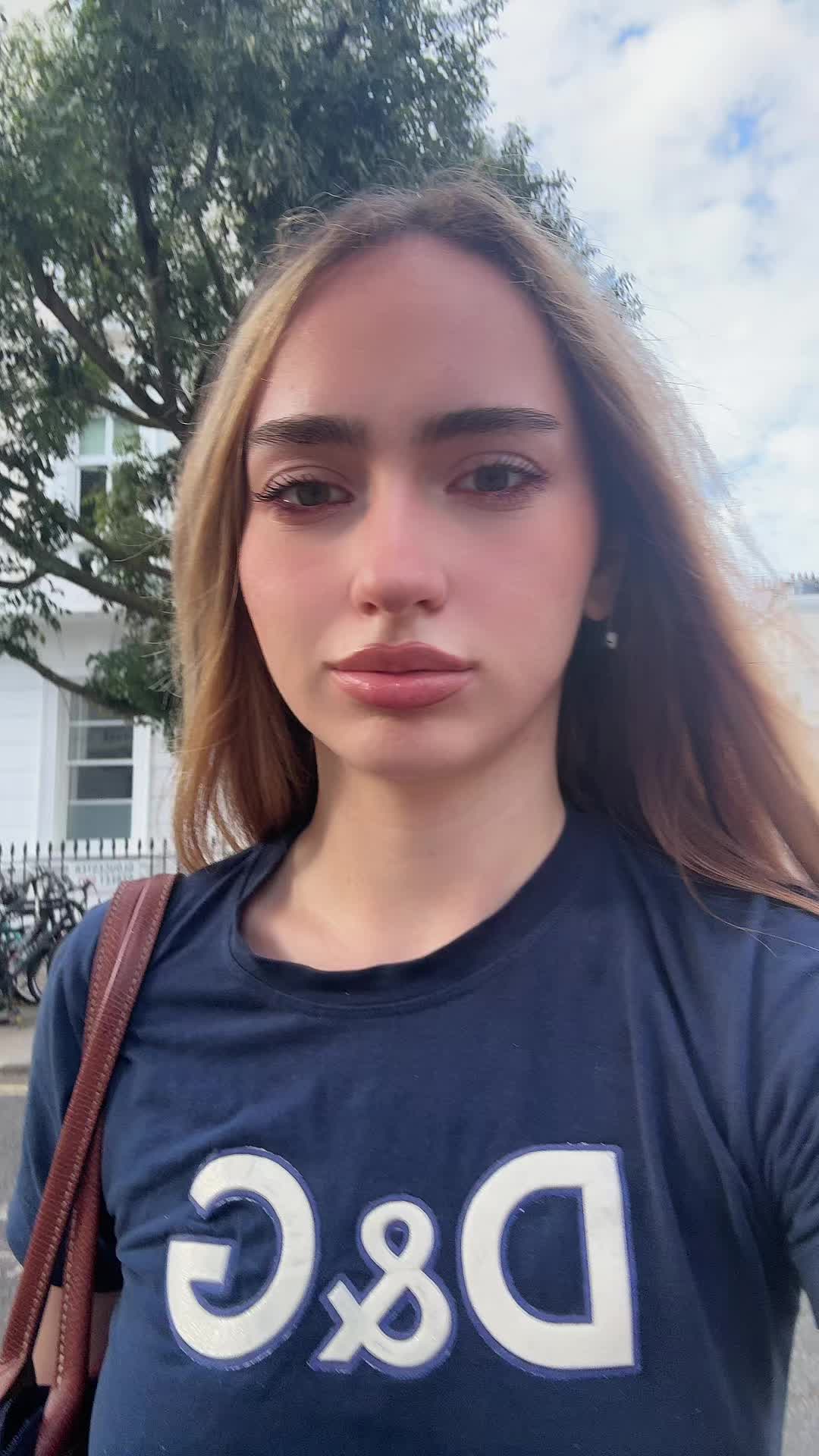 @girlwhosgotitgoingon