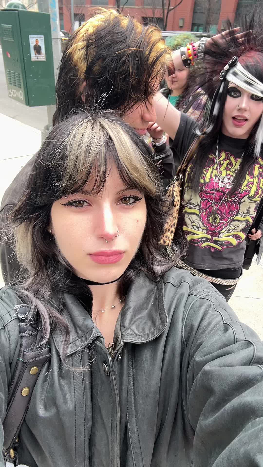 @lily🦇