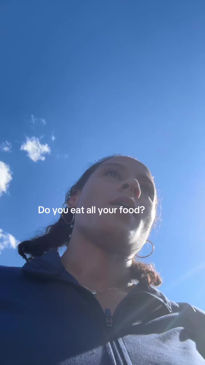 @Chellylashun