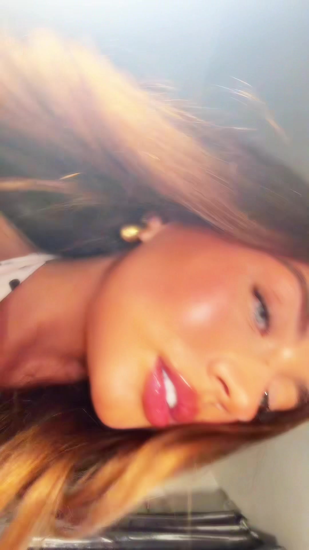 @DOMINIKA