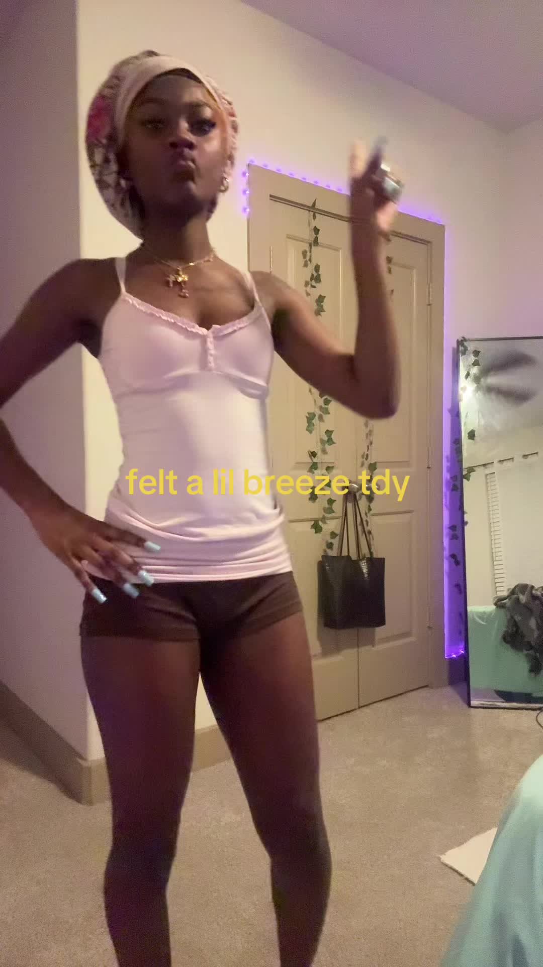 @megistie 💐