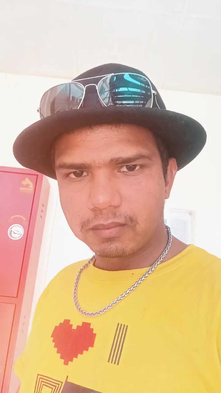 @🇦🇪❤️Pardeshi🇳🇵🇦🇪Hero🇦🇪