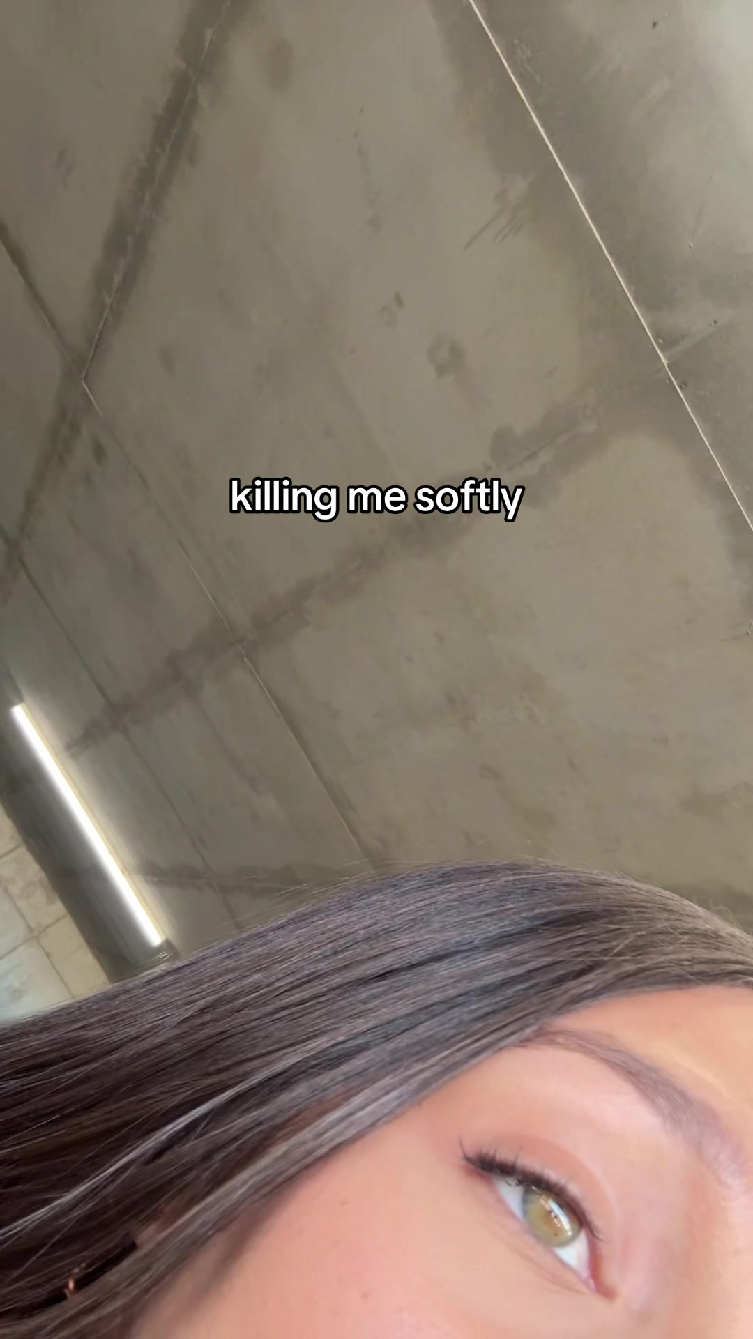 @YELLY