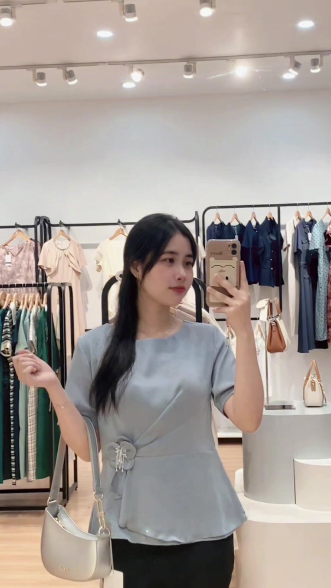 @Xóm nhà Trang 🦍