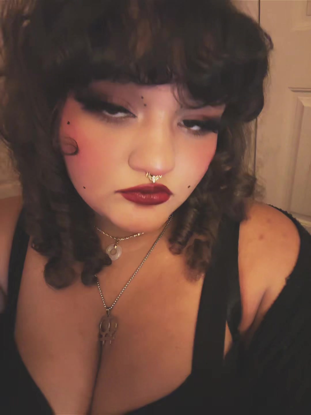 @𝒩𝒶𝑜𝓂𝒾 🐞🌺