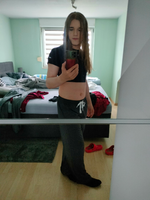 @Laurababyemily