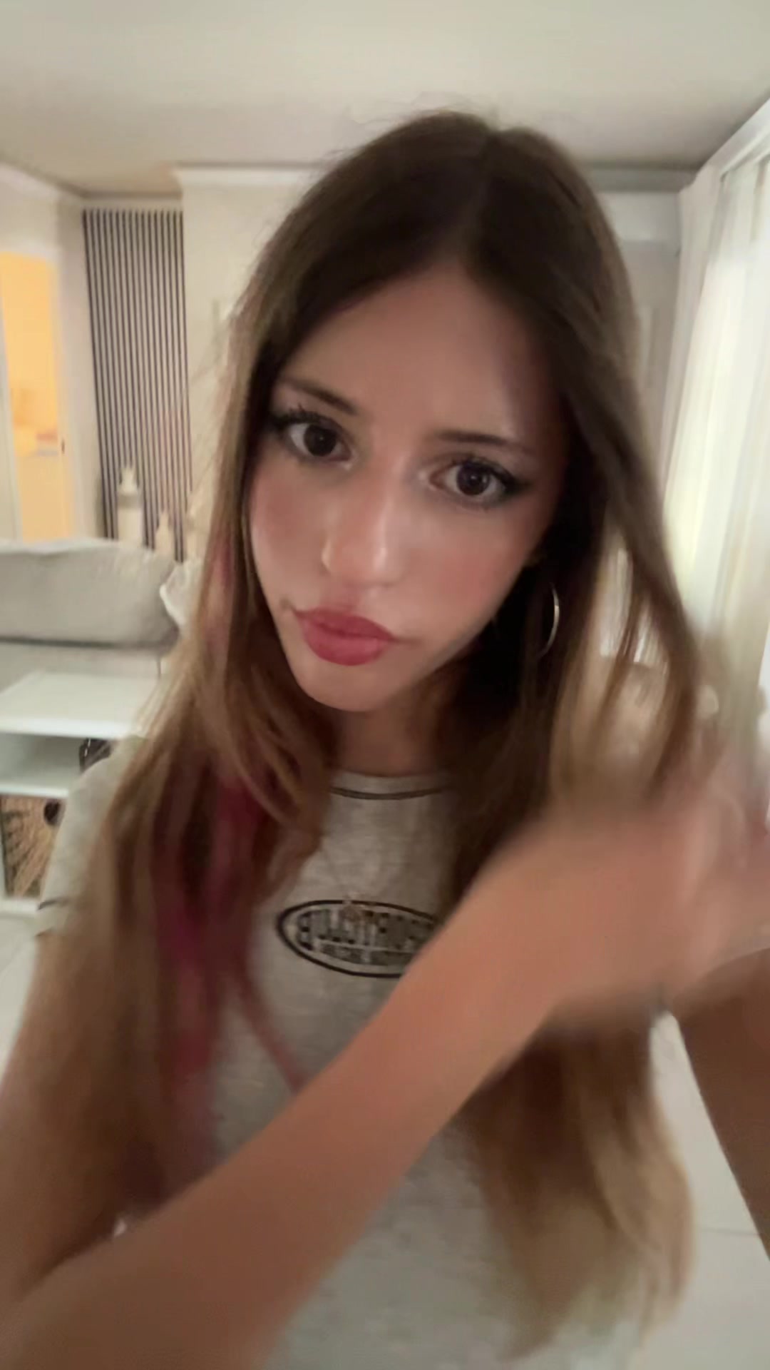 @️