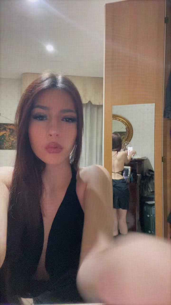@a red🥰🍒🍒