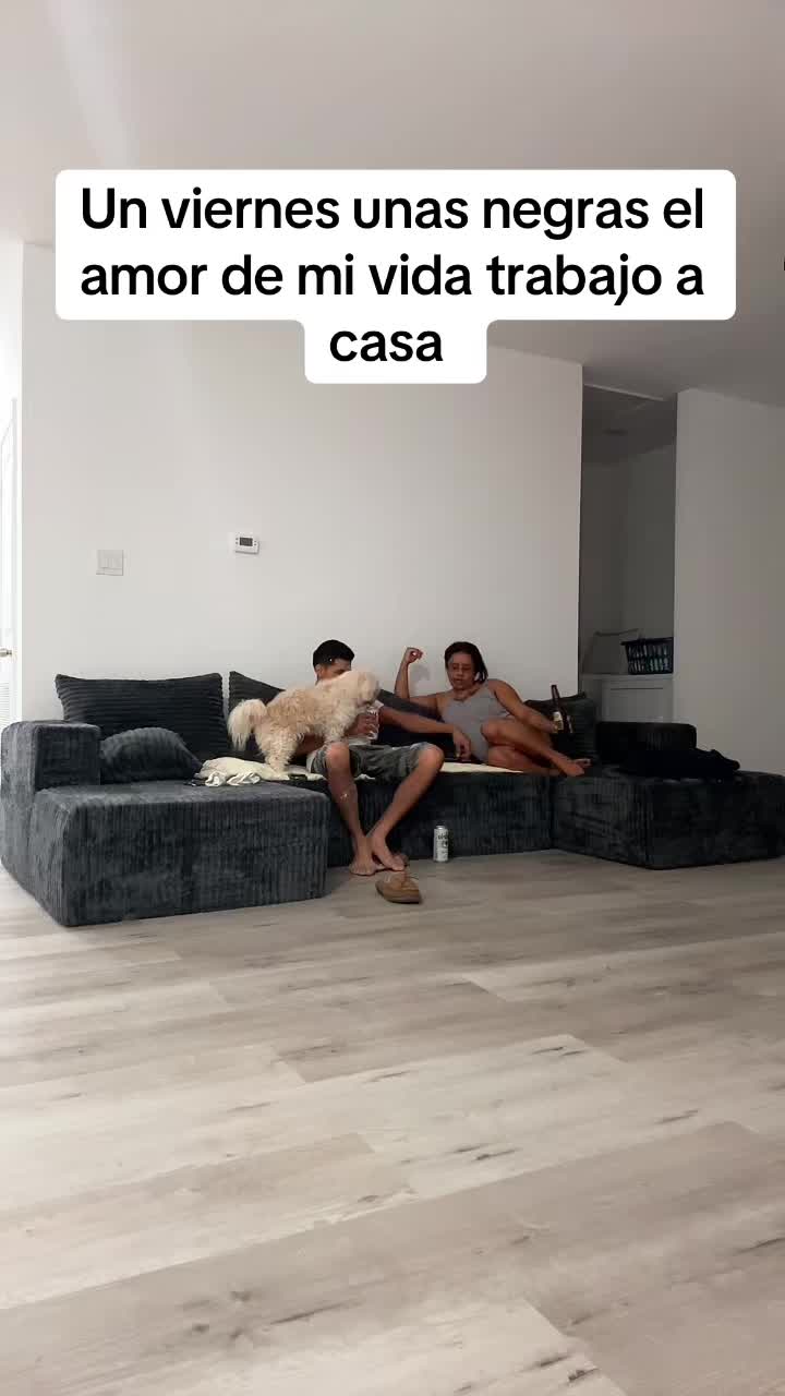 @lalalopez