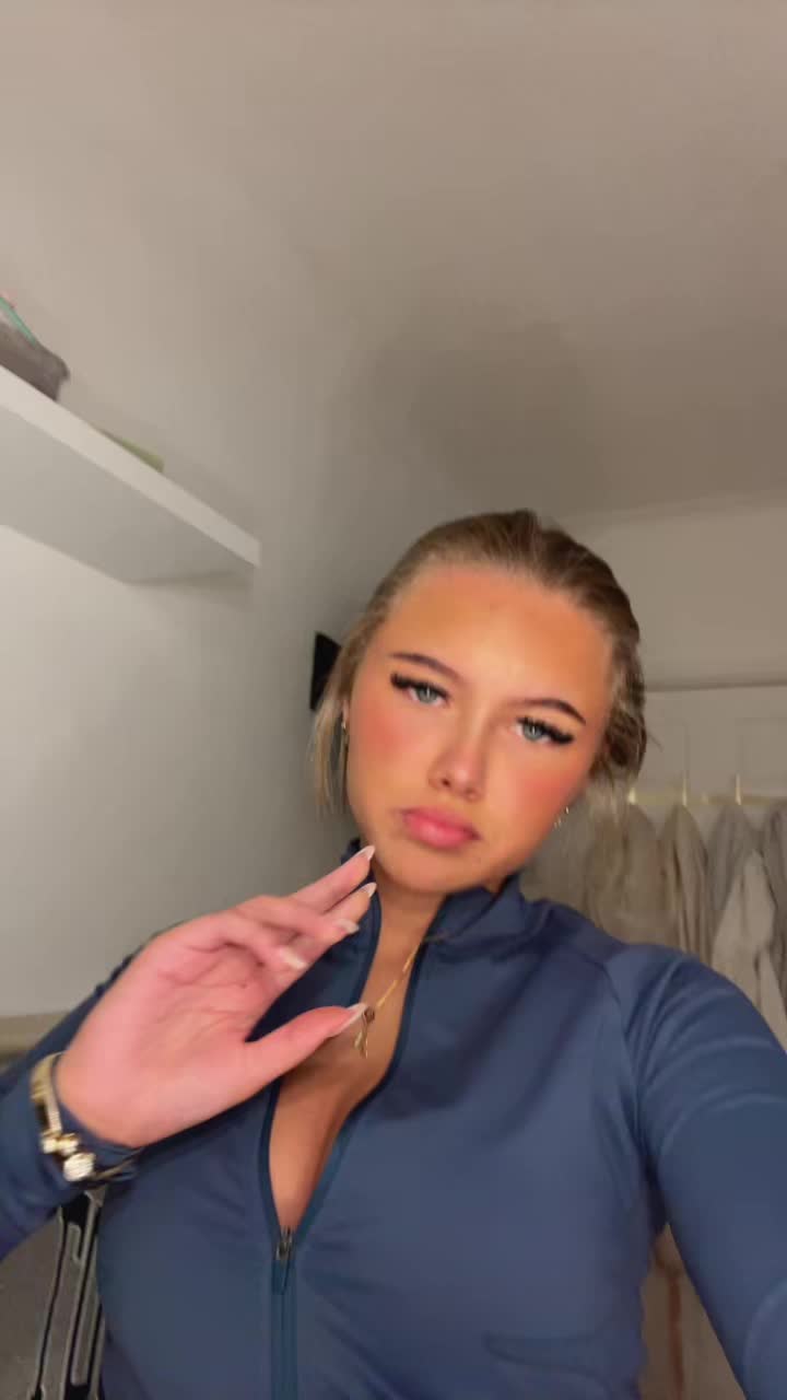 @Aniyspammiieeee