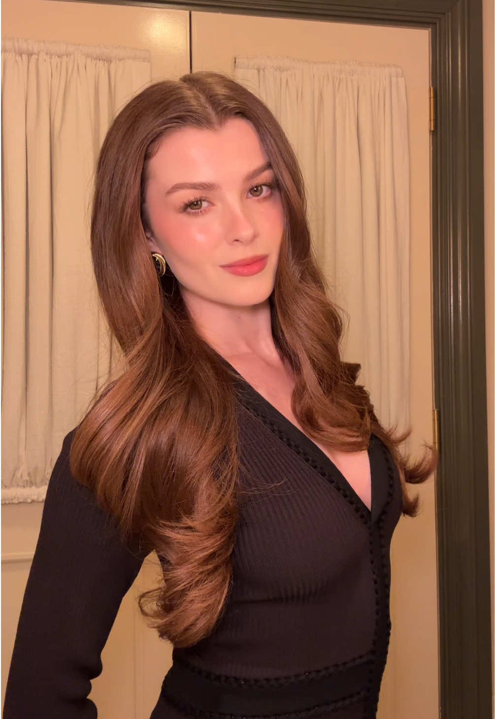 @elliseferguson