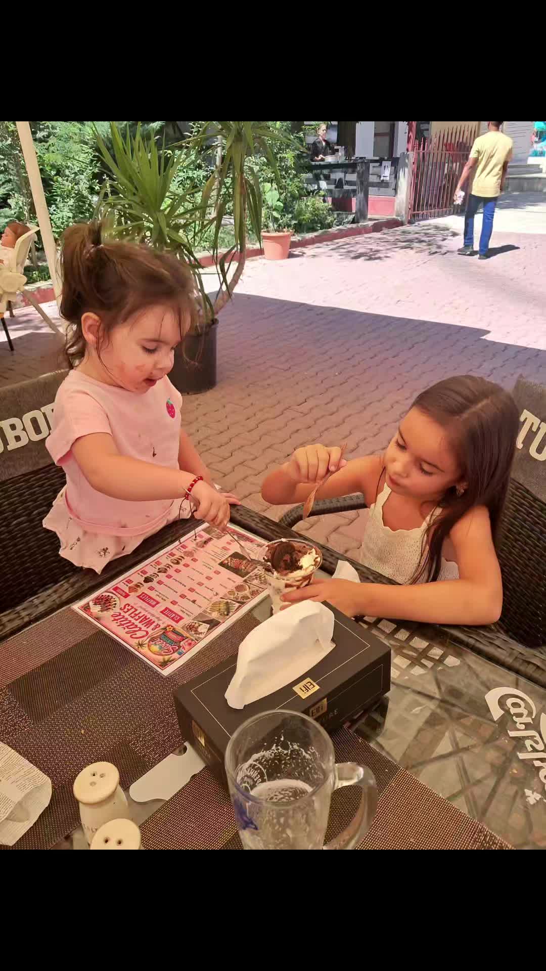 @Nicoleta👭Ranya&Azaleea!