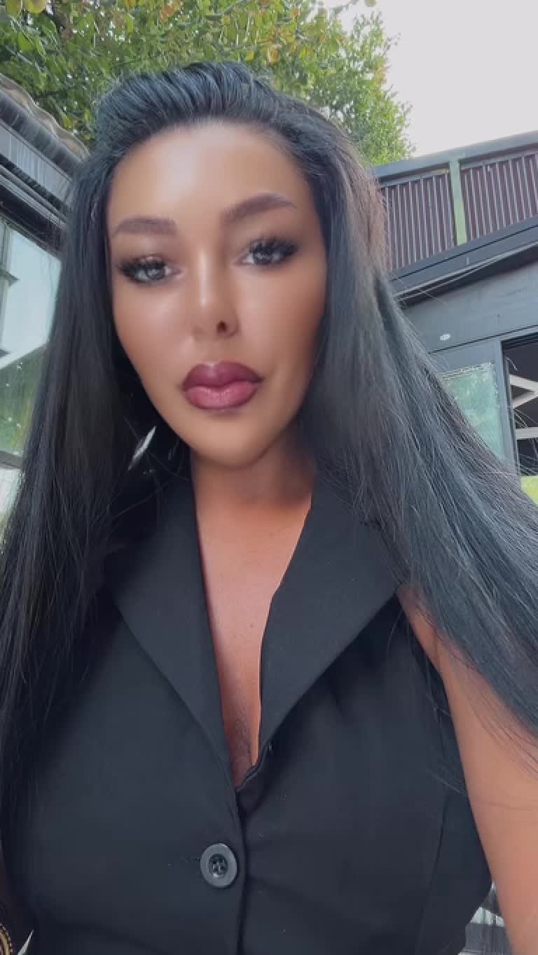 @AdelinaAnaMaria