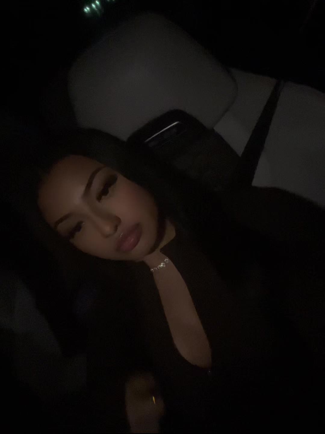 @yessi