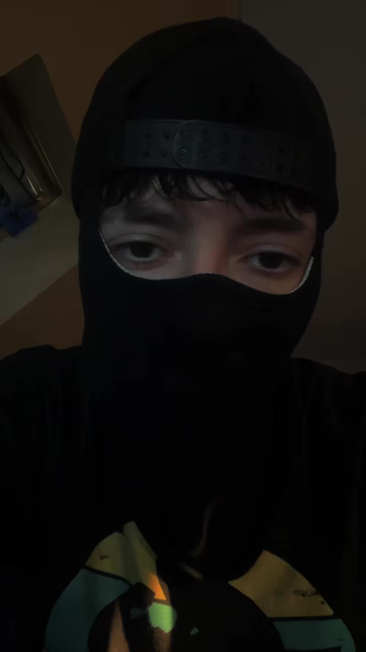 @๐๐ฅ๐๐ณ๐ (18)