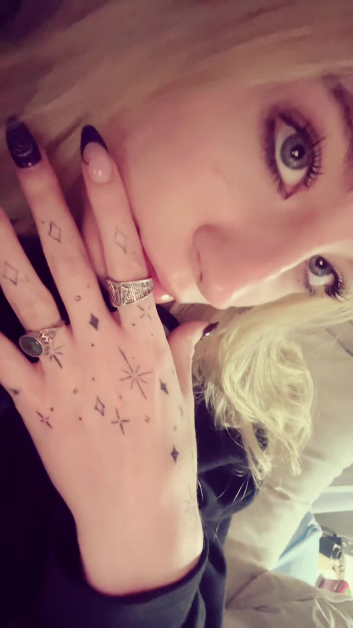 @millie <3