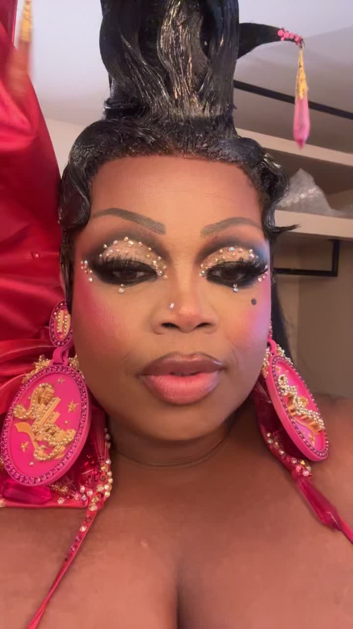 @Silky Nutmeg Ganache