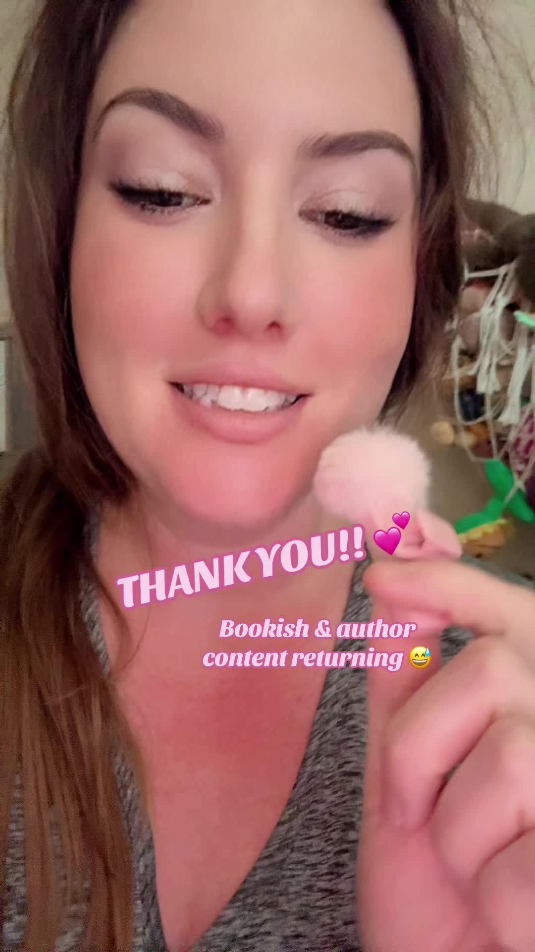@Vicki Sweets | Author & Mom 💕