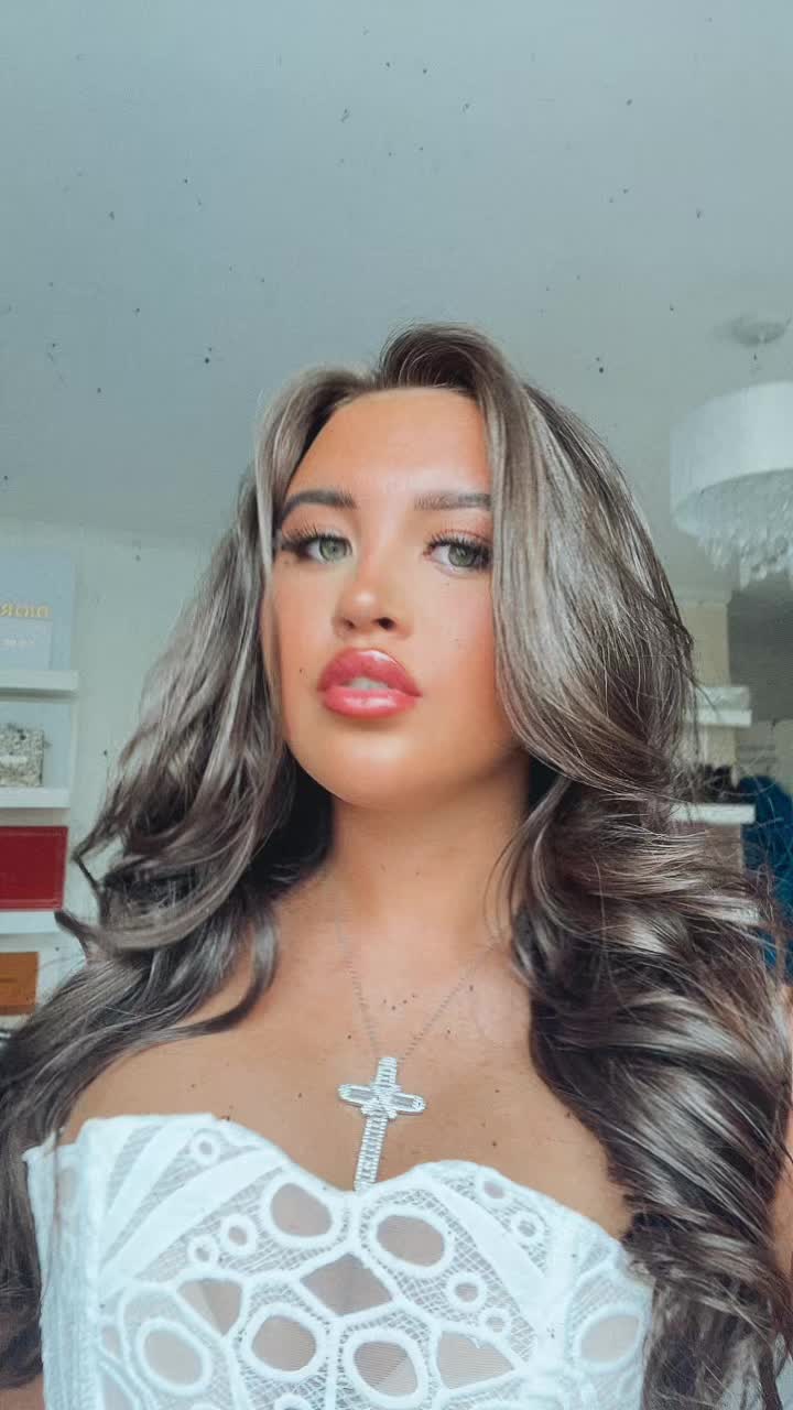 @𝒮𝓀𝓎𝑒𝐿𝑜𝓊𝒾𝓈𝑒 ☁️