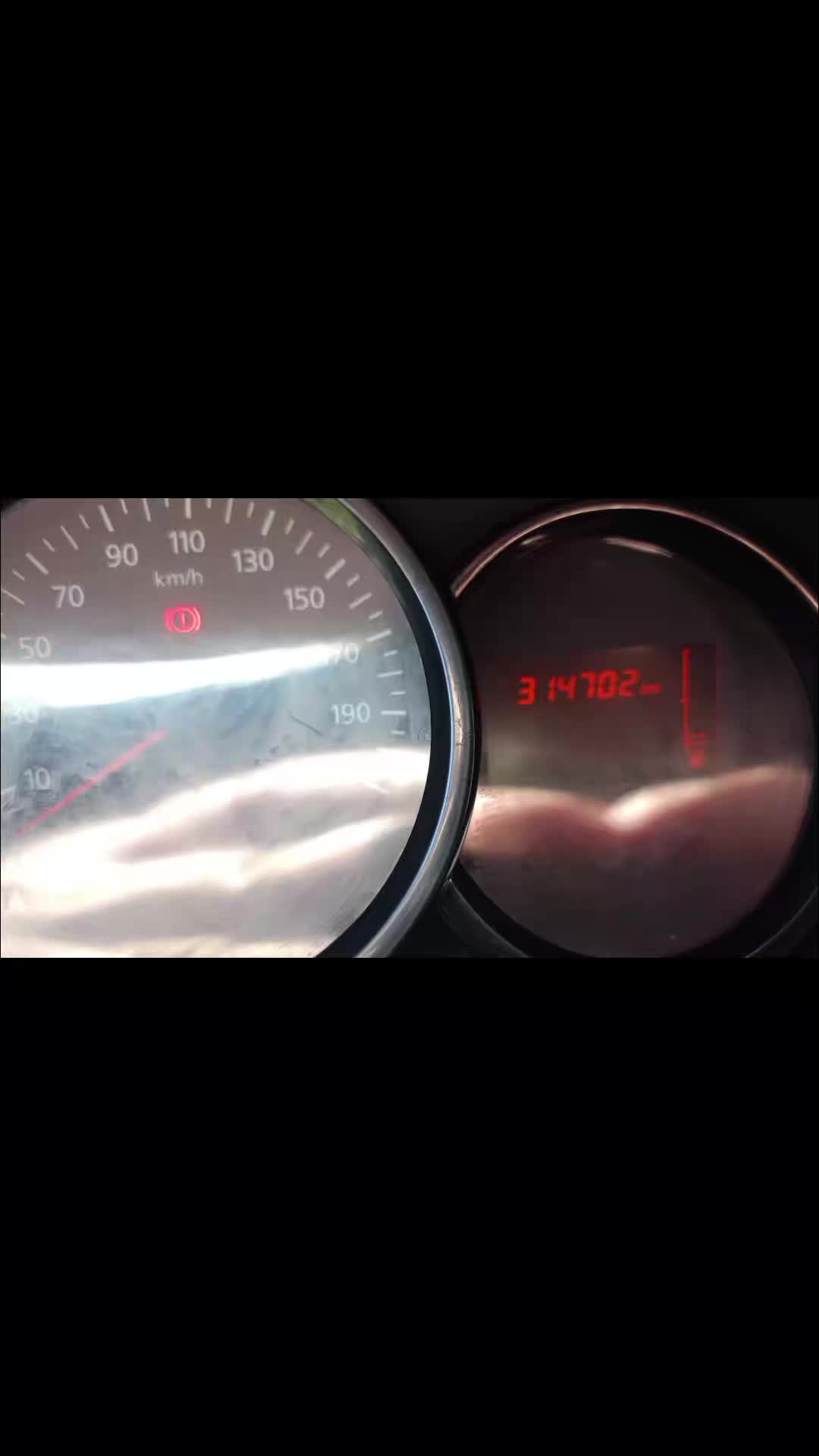 @livos50
