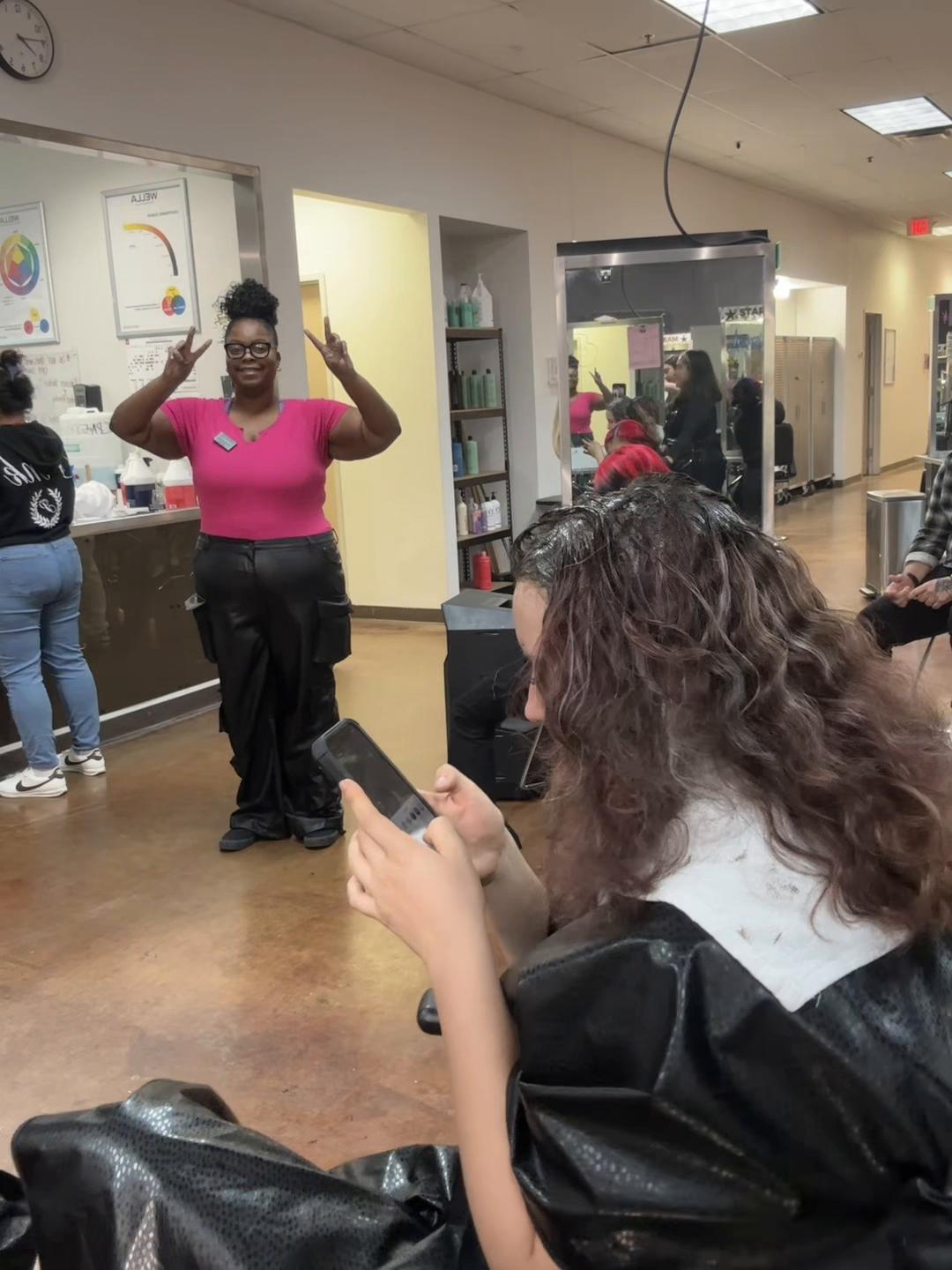 @Delilah&bull;Cosmetology&bull;SAHM