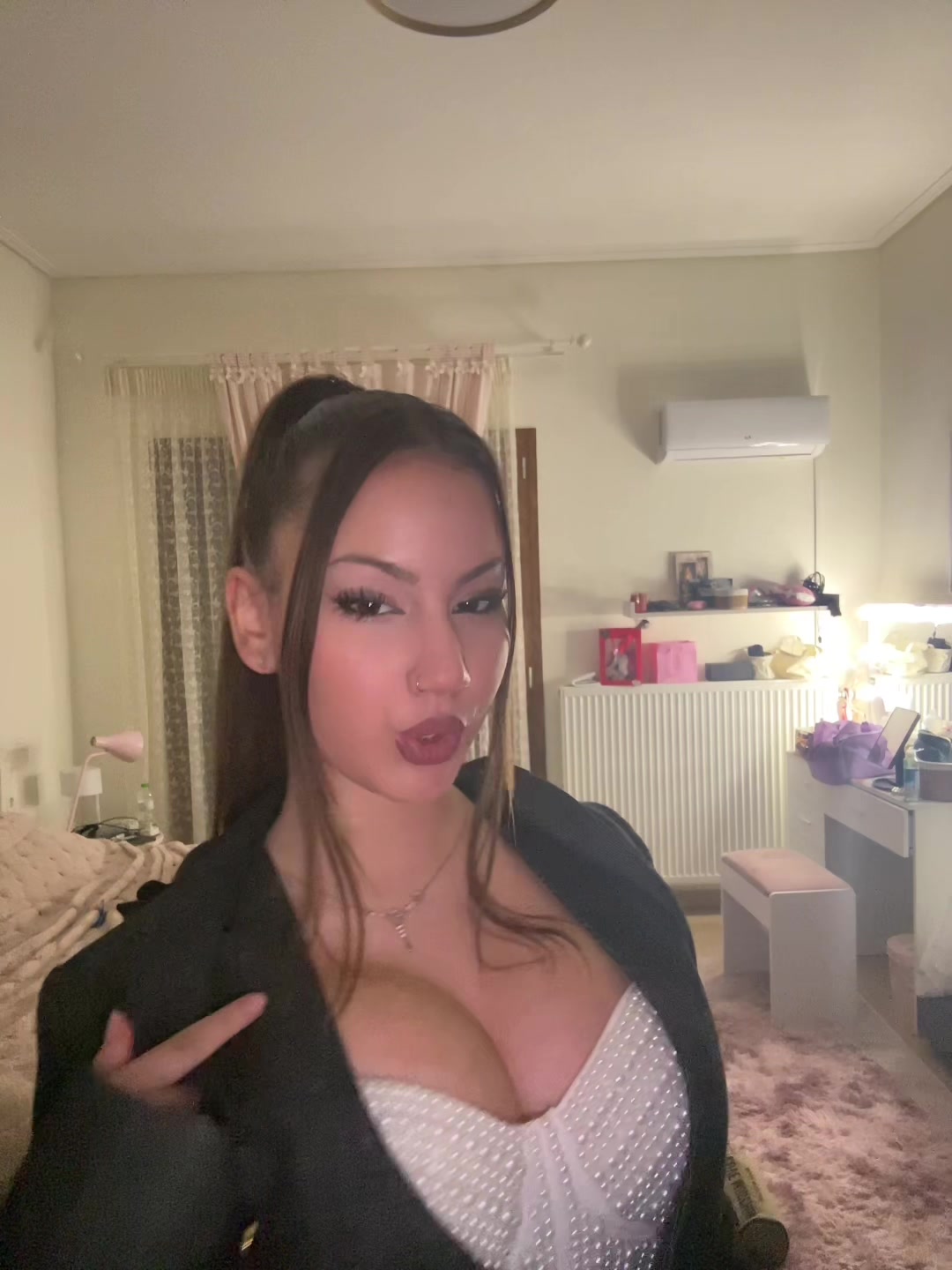 @χρυσα>