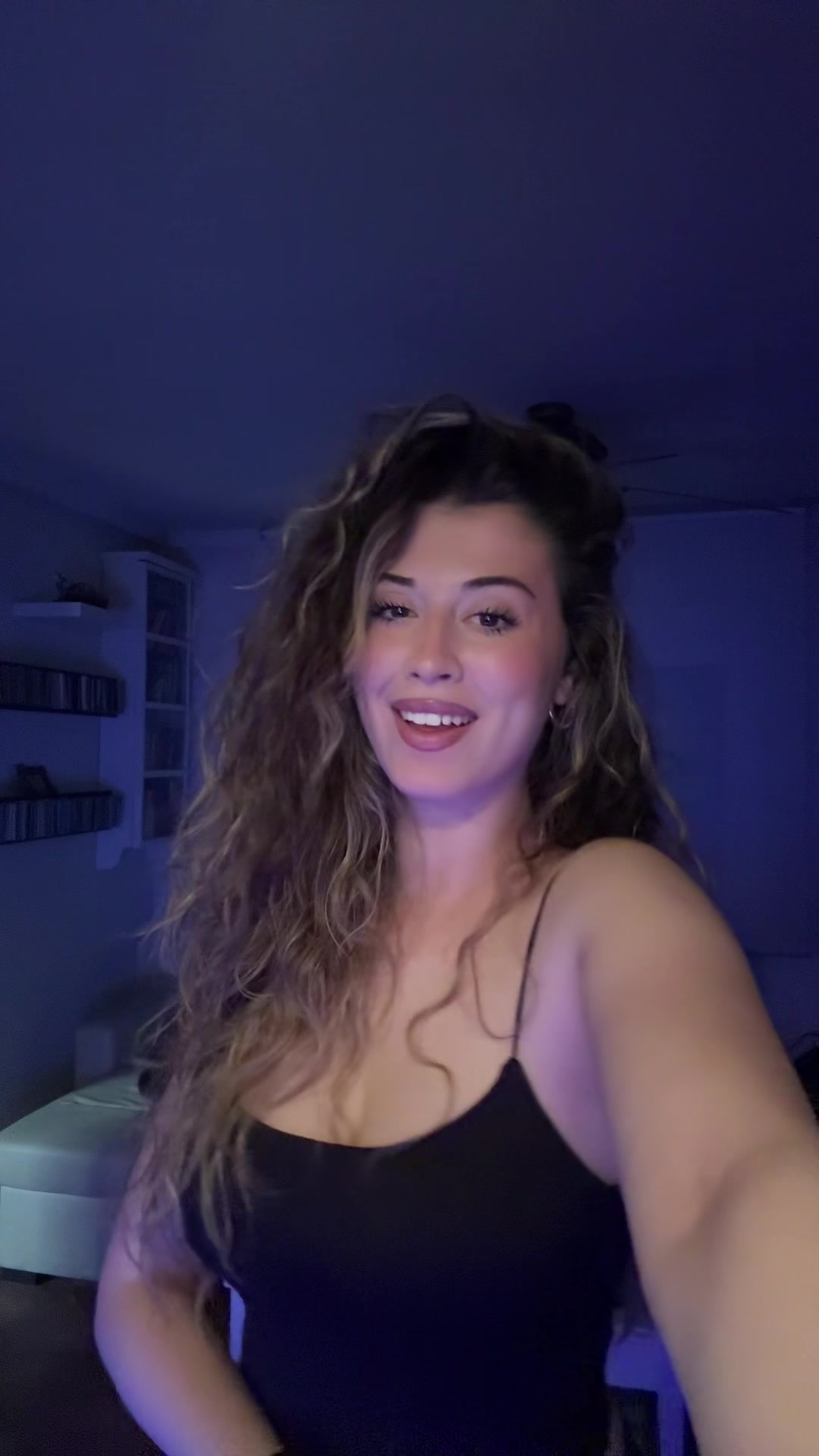 @claaudiahoyos
