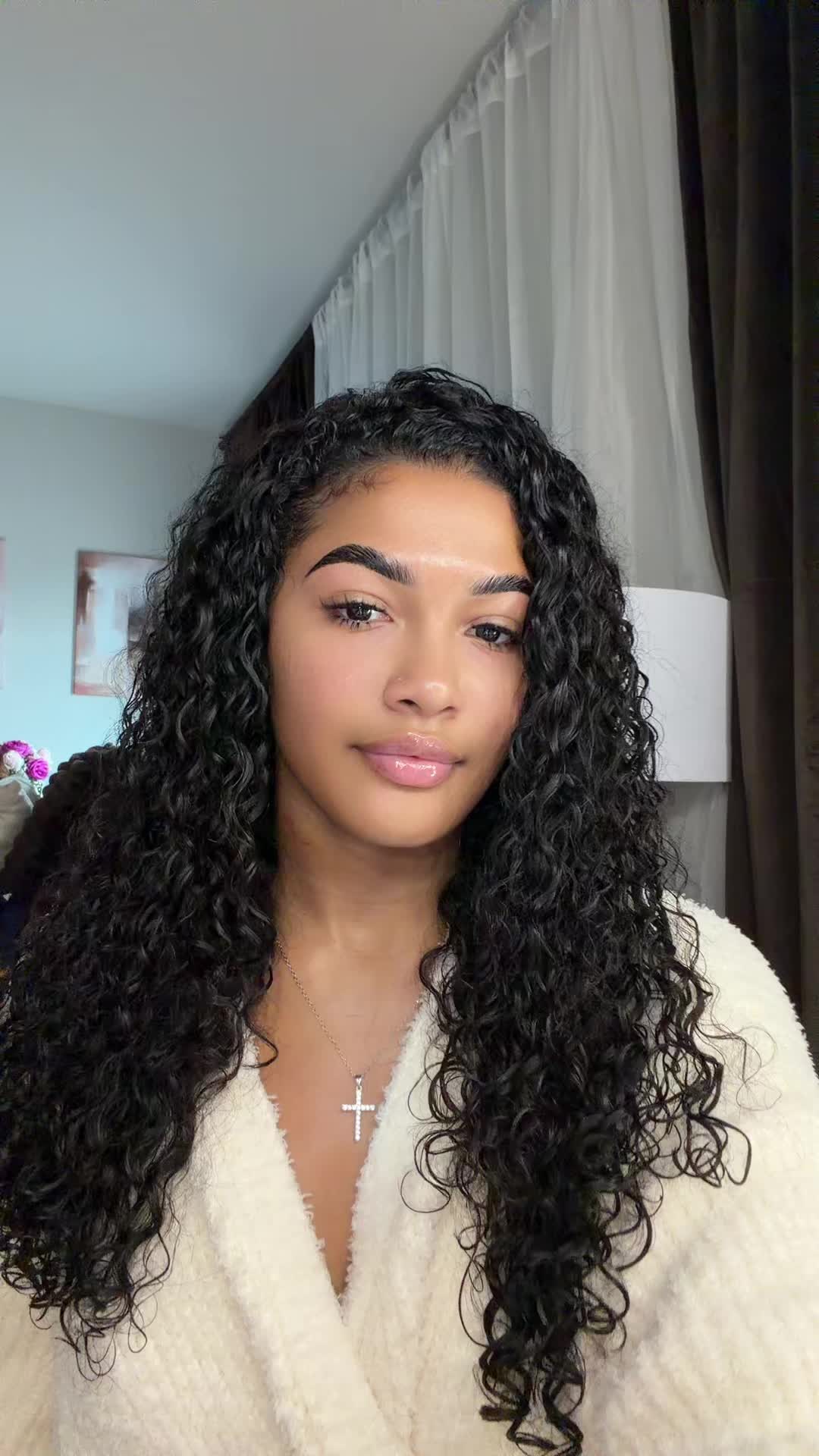 @KIRA SIERRA