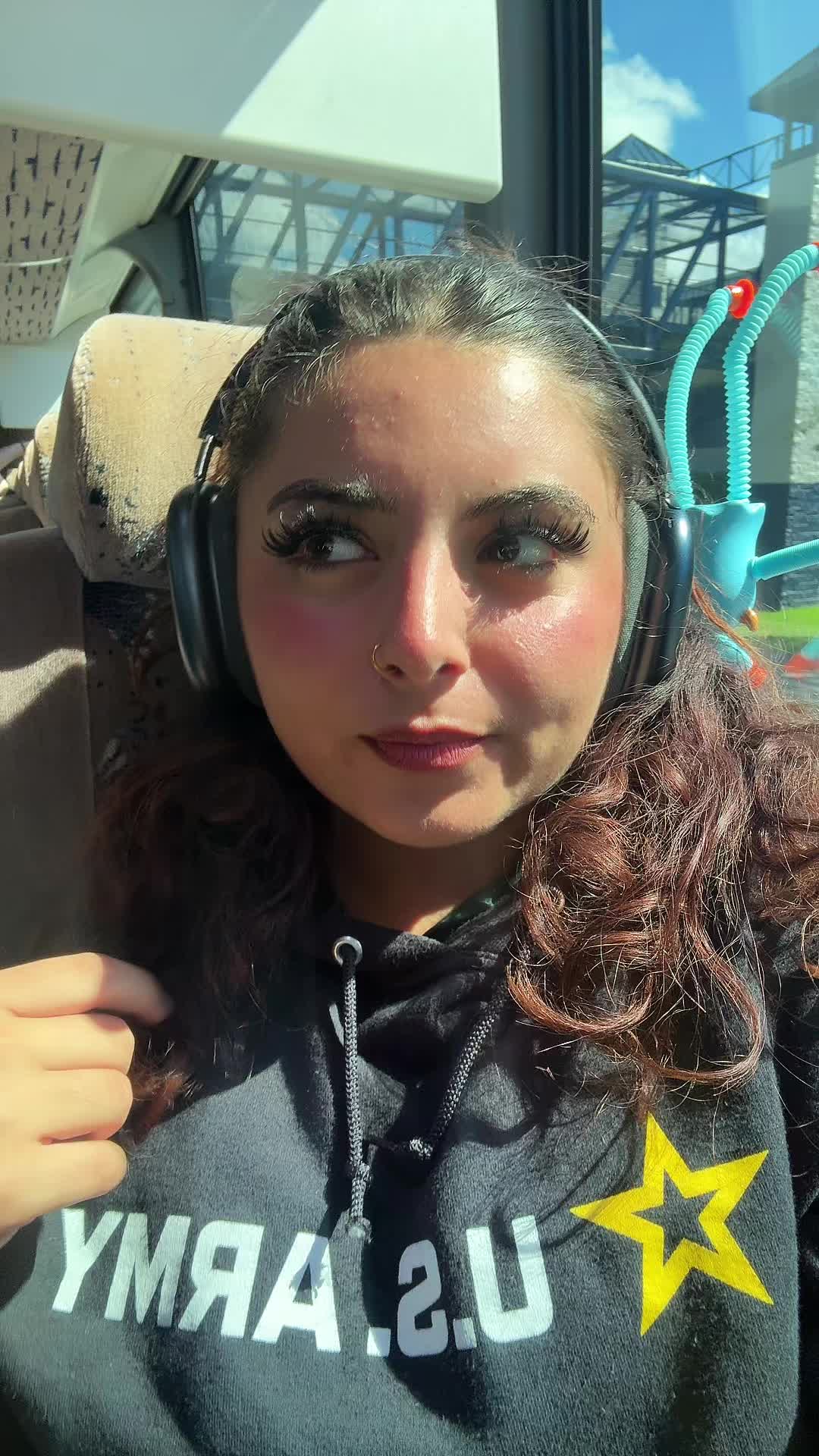 @￴￴