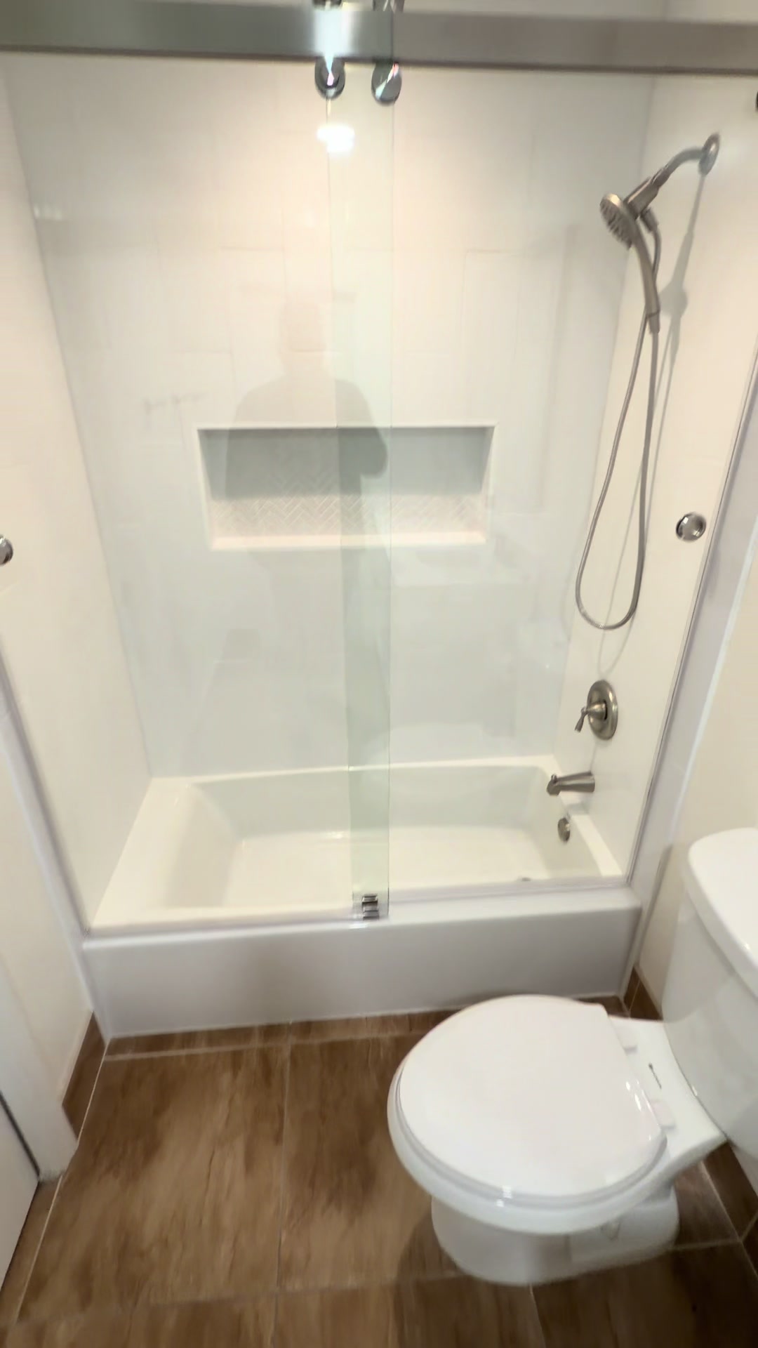@Lion Shower Doors